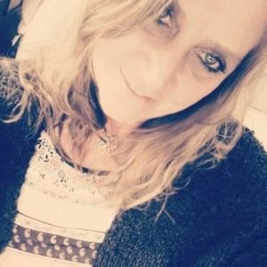 Meet your Posher, Rena